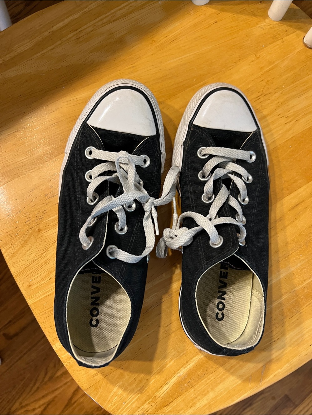 Black converse
